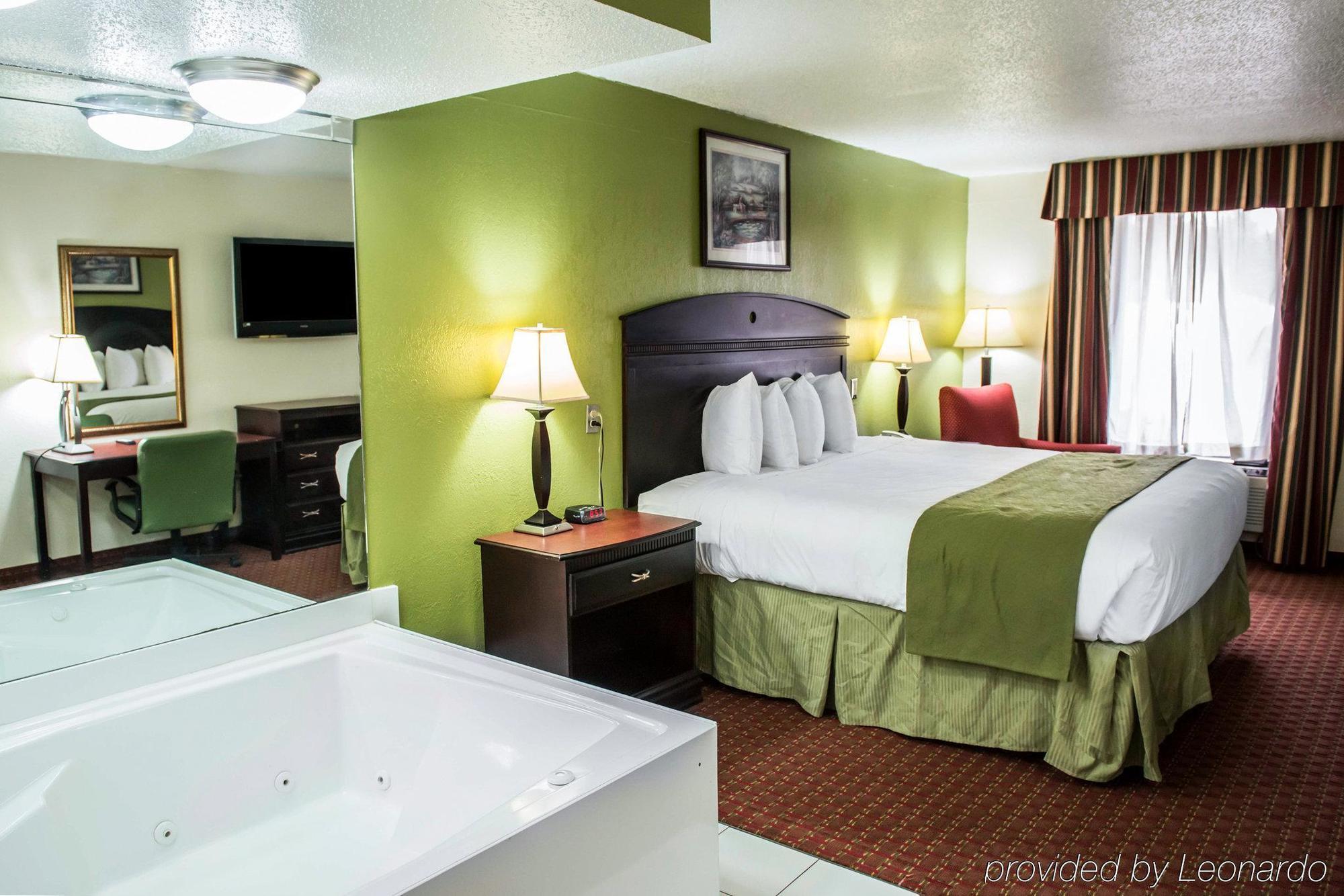 Quality Inn Chipley I-10 At Exit 120 Εξωτερικό φωτογραφία